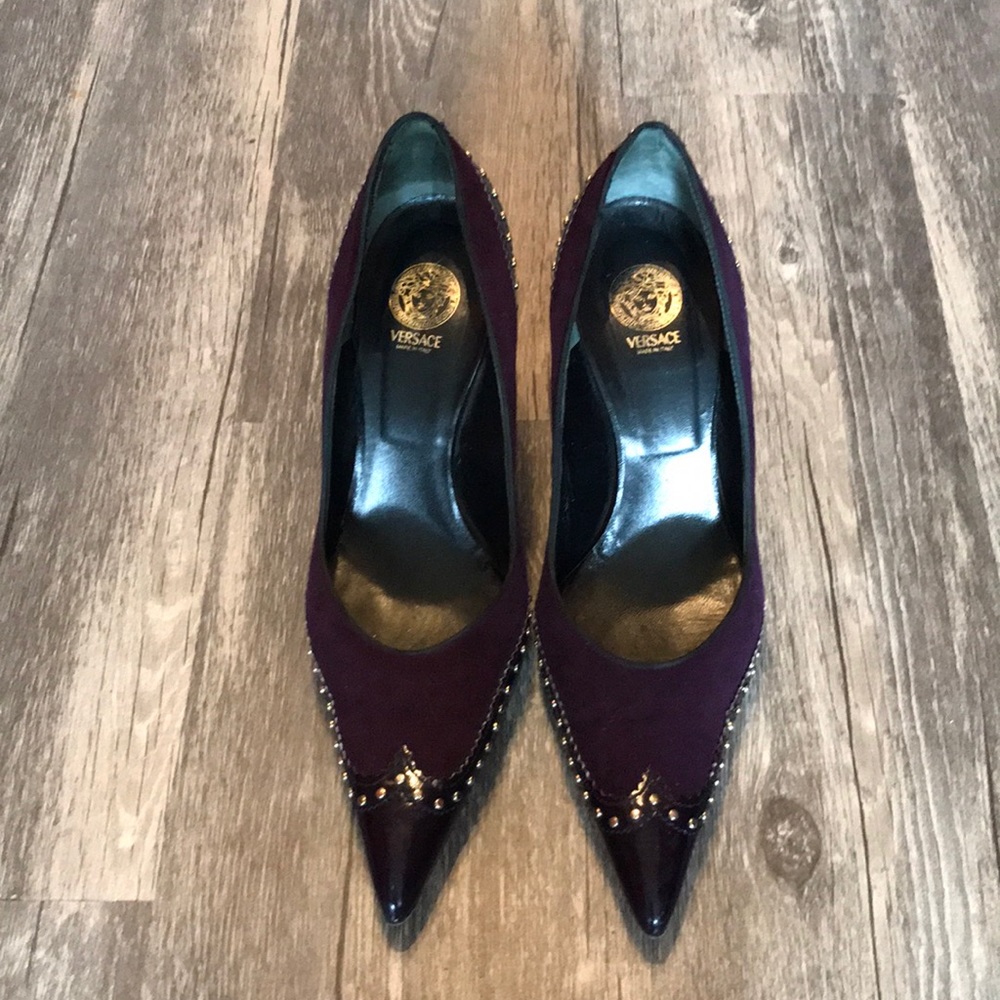 Versace point toe pumps